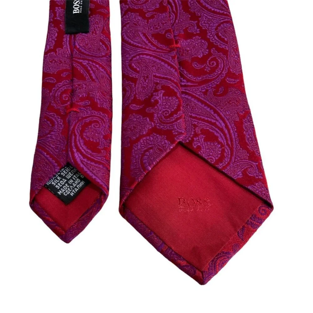 HUGO BOSS Burgundy Paisley Silk Tie ITALY 61